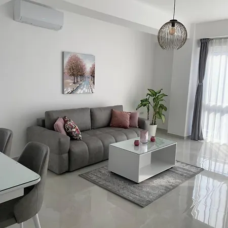 Gold Apartment Petrovec Exterior photo