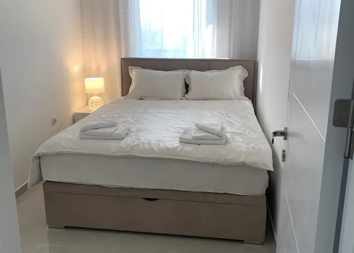 Gold Apartment